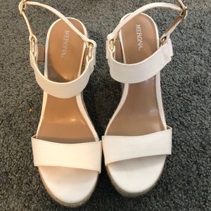 Platform sandals